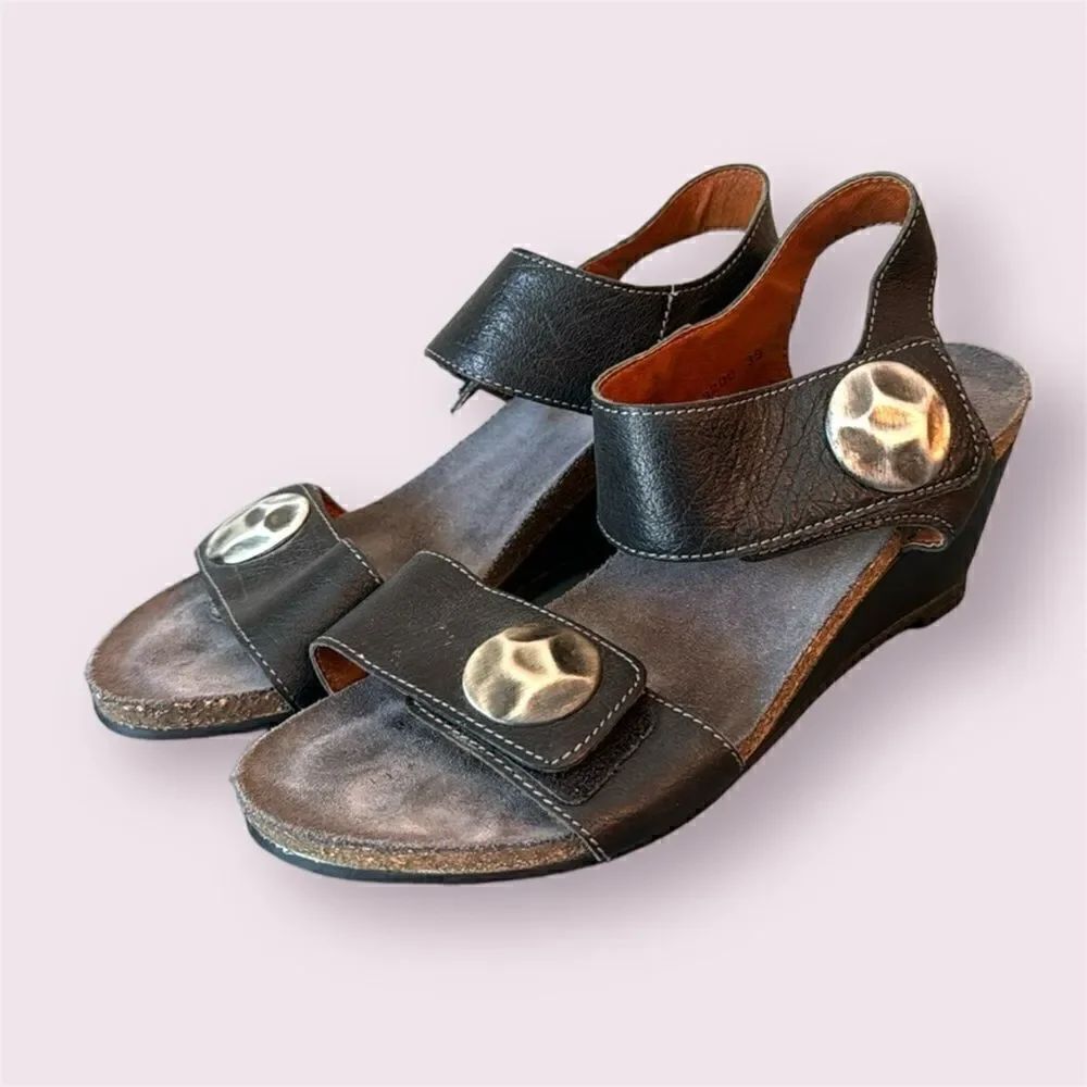 TAOS Carousel Leather Wedge Sandal